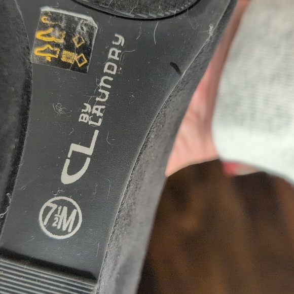 Chinese Laundry black suede wedge heel - Picture 5 of 6